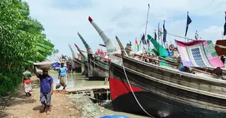 নিরাপদ আশ্রয়ে রয়েছে সমুদ্রের সকল মাছধরা ট্রলার